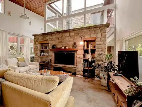 Casa en Venta en Barrio Bosque Peralta Ramos, USD 280.000