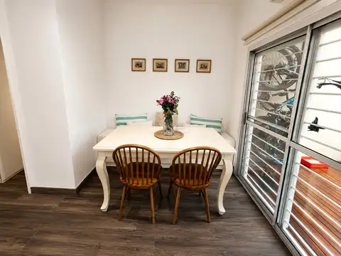 Casa en Venta con 4 cocheras