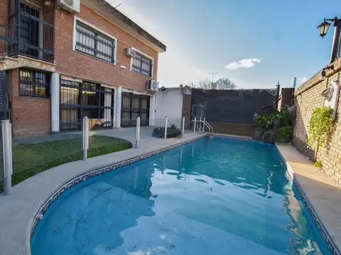 CASA 2 DORMITORIOS, QUINCHO Y PILETA-G. BAIGORRIA