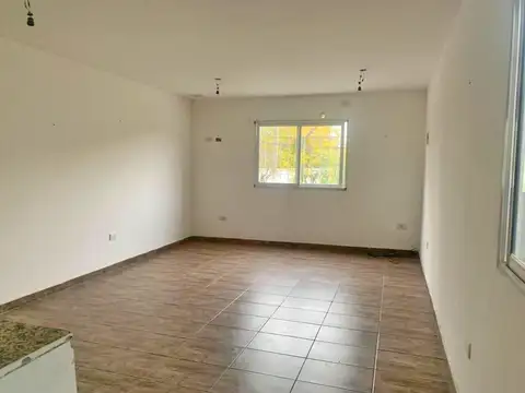 Depto Tipo Casa en Venta de 2 ambientes