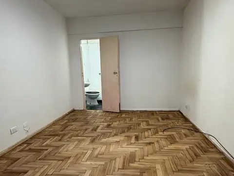 Avenida Valentín Alsina 2500