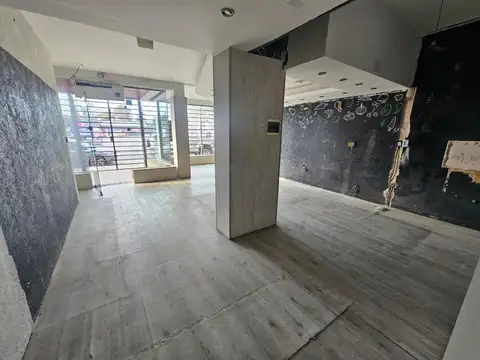 Local en Alquiler en Castelar, $ 900.000