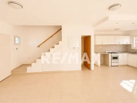 Depto Tipo Casa en Venta 16 años
