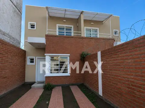 Depto Tipo Casa en Venta de 3 ambientes