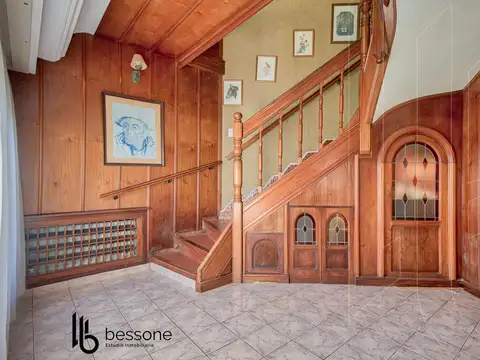 Casa 5 ambientes con 2 baños