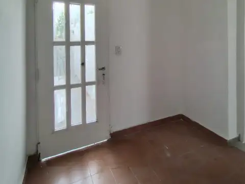 Depto Tipo Casa 3 ambientes con 1 baño