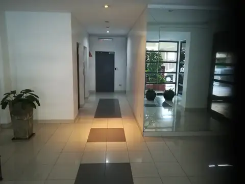 ALQUILER DE MONOAMBIENTE ( SOLO USO PROFEDSIONAL)  EN BALBANERA