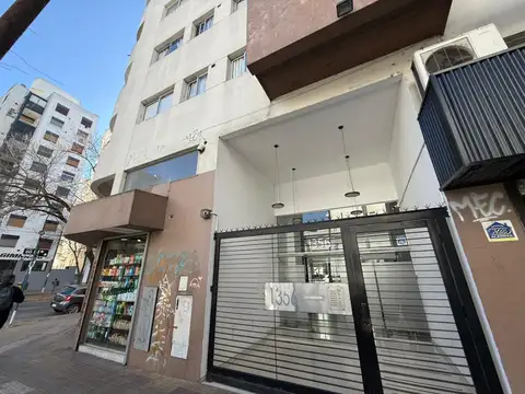 10 y 60 1300, Piso 1