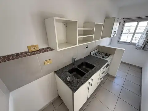 Departamento en Alquiler en Plaza Máximo Paz, $ 750.000