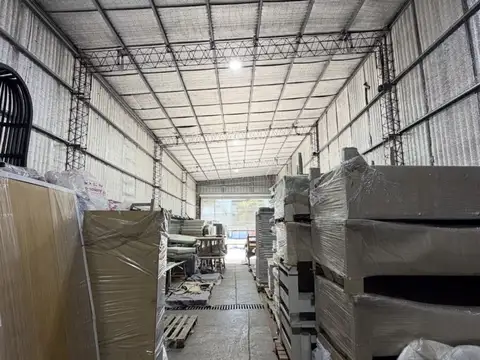 SOBRE AV. 60 180m2
