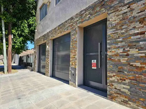 Casa en Venta en Lomas De Zamora, USD 310.000