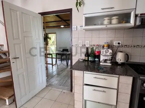 Casa en venta en Sicardi – 635 y 11 Bis | 2 dormitorios y amplio Parque | USD 120.000