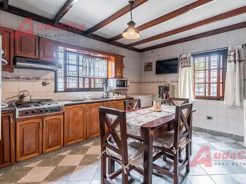 Casa en Venta en Morón, USD 159.900