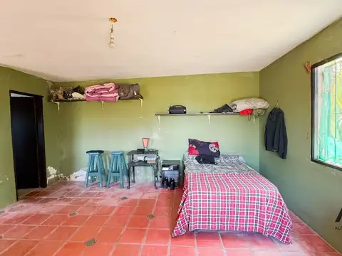Casa en Venta con 4 cocheras