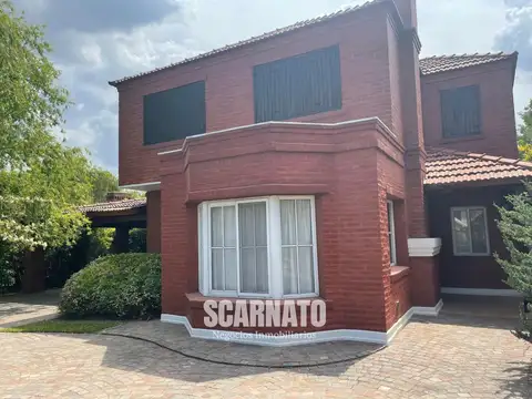Venta de Casa en Echeverria Del Lago