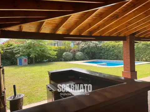 Casa en Venta en Echeverria Del Lago, USD 300.000