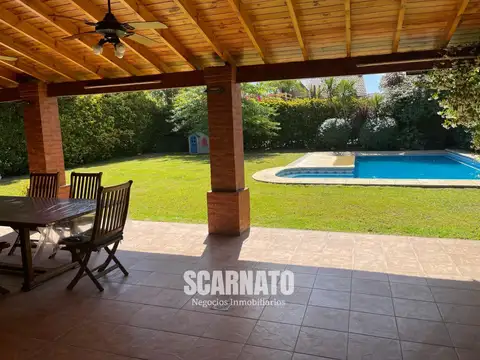 Casa 4 ambientes con 3 baños