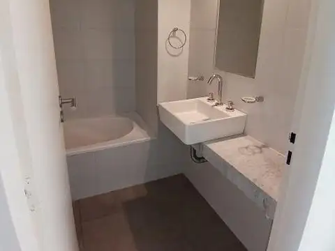 Departamento en Alquiler en Castelar Sur, $ 750.000