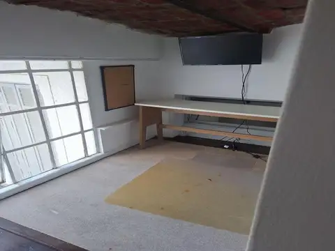 PH SEGUNDO POR ESCALERA TERRAZA PROPIA  90 M2 TOTALES