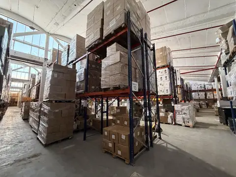 Depósito en alquiler 4.300 m2 - Pompeya - Deposito Logistico