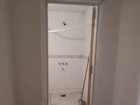 Casa 5 ambientes con 1 baño