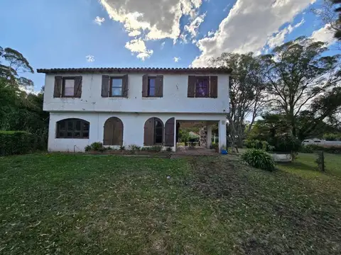 VENTA CASA ESTILO COLONIAL SANTA CELINA