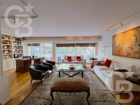 Venta Departamento Piso Entero 3/4 dormitorios Dependencia y Cochera La Isla Recoleta