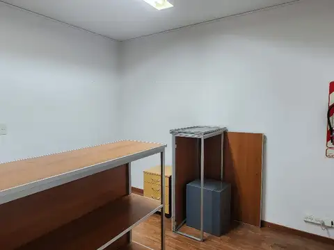Oficina en Alquiler en Centro, $ 250.000