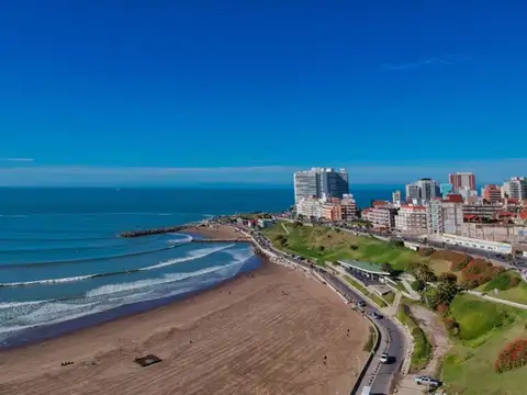 Local en Venta en Parque Luro, USD 849.900