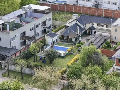 Casa en Venta con 1 cochera