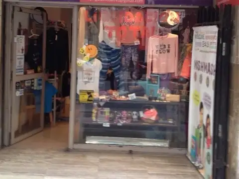 Local en Alquiler 40 años