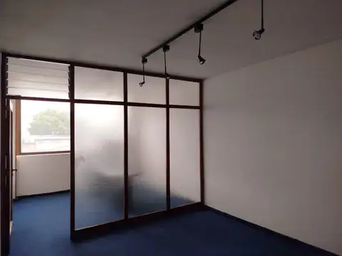 OFICINA AL LADO TRIBUNALES