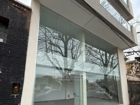Local de 1 dormitorio con patio en alquiler en La Plata sobre diagonal 73 [Cod: 2852-474]