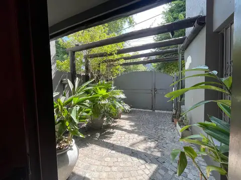 Casa en Venta al Este