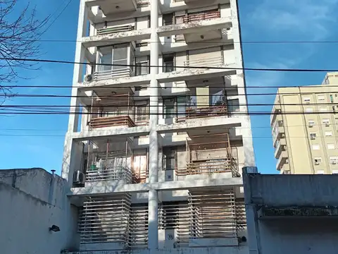 Pasco 900, Piso 6