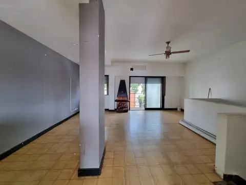 Galpon/ Deposito en Alquiler Villa Martelli
