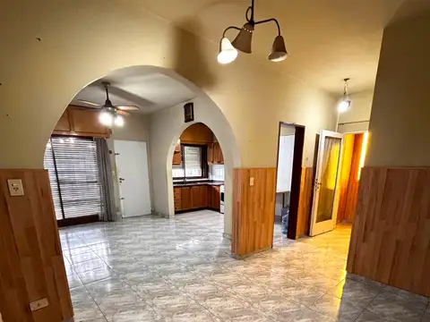 ALQUILER - AMPLIO DPTO 3 AMBIENTES EN 1° PISO - C/ COCHERA - BILLINGHURST