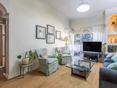 VENTA SEMIPISO 4 AMB  COCHERA EXCELENTE UBICACION