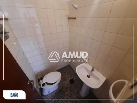 Oficina en Alquiler en Centro, $ 160.000