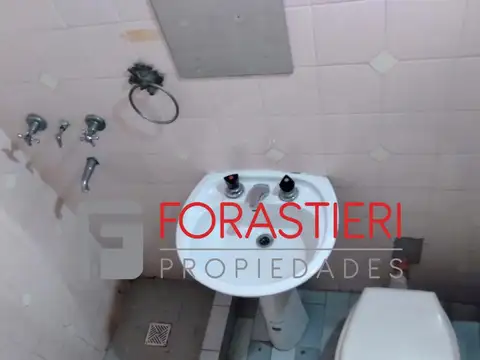 Depto Tipo Casa en Venta en Victoria Barrio Centro, USD 80.000