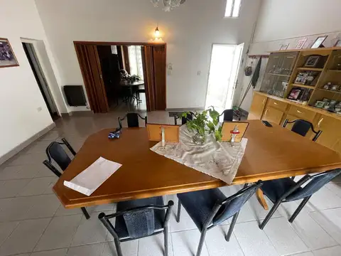 Casa en Venta en Roque Saenz Peña, USD 80.000