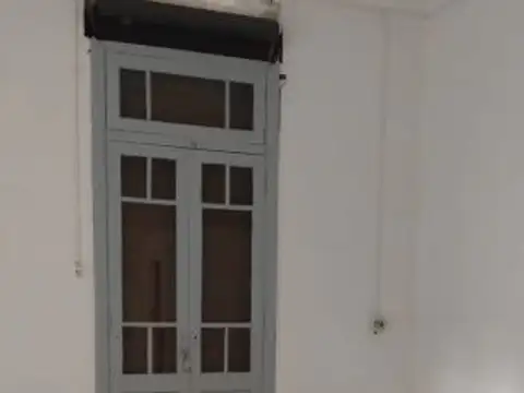 Alsina 1400 , Piso No definido