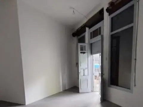 Local en Alsina 1400