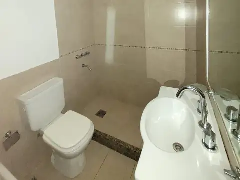 Crespo 1500, Piso 2