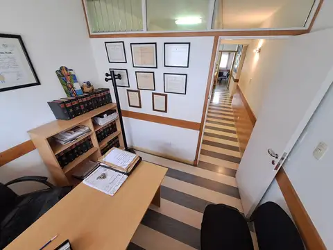 Oficina en Venta 40 años