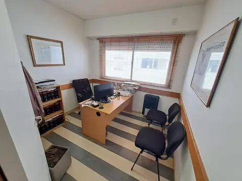 Oficina 3 ambientes con 1 baño