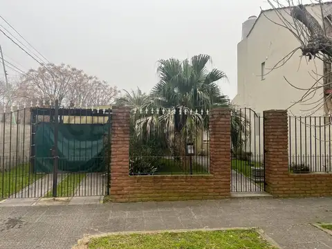 40 esquina 134 1900, Piso 0