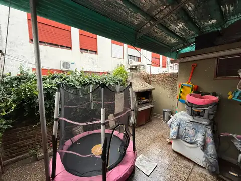 Departamento 4 ambientes con 2 baños