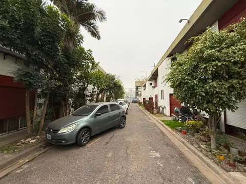 BUSTAMANTE Y GUEVARA 2100