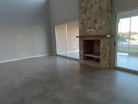 Casa en Alquiler al Este
